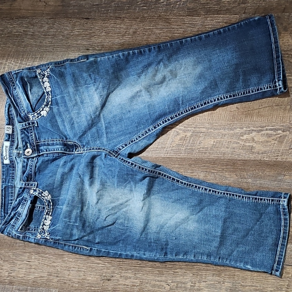 Charme Blue cropped Jeans with Distressed Look